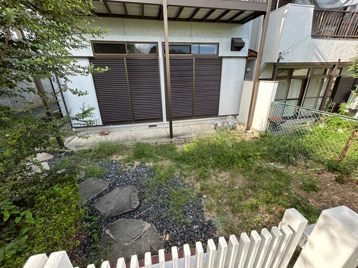 物件内観写真16　(室内からの展望)