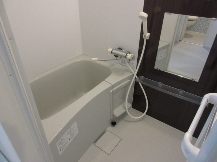 物件内観写真9　(バス／シャワールーム等)