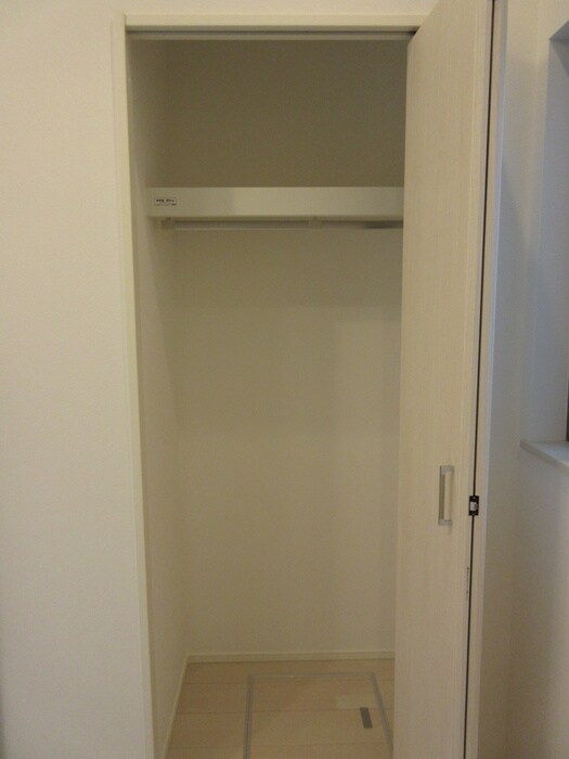 物件内観写真12　(収納)