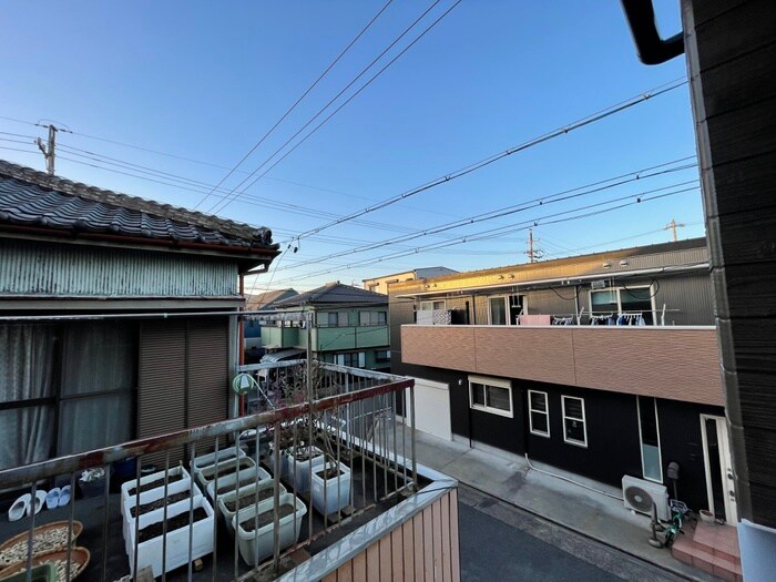 物件内観写真10　(室内からの展望)