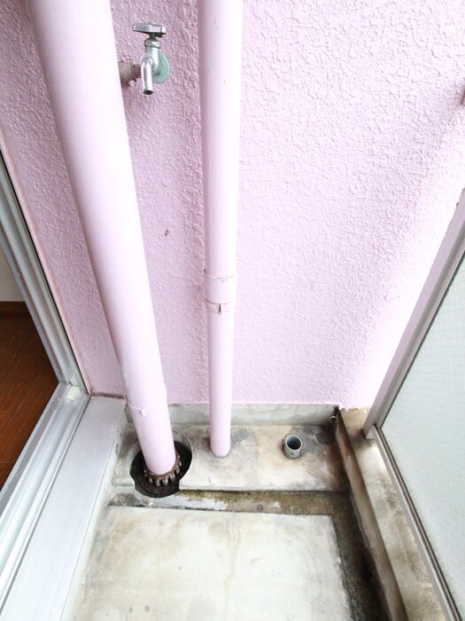 物件内観写真13　(洗濯機置場)