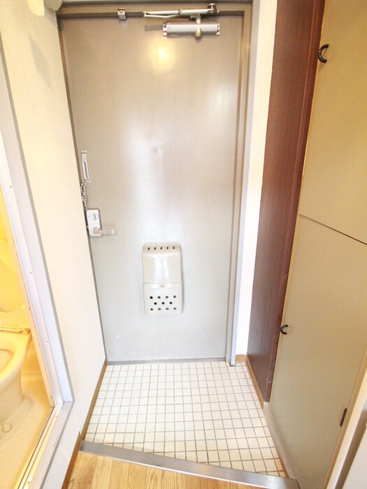 物件内観写真21　(玄関)