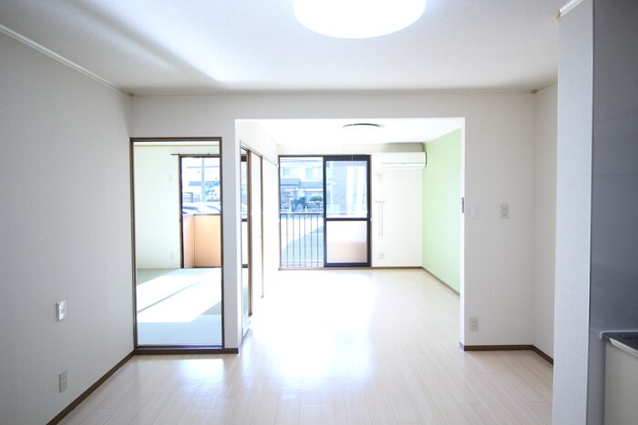 物件内観写真13　(居室)