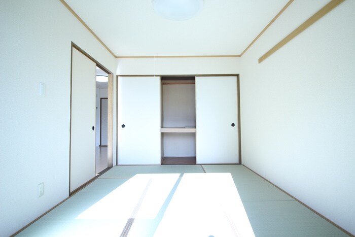 物件内観写真16　(居室)