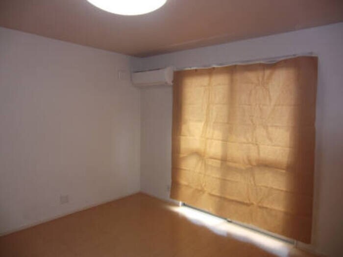 物件内観写真5　(居室)