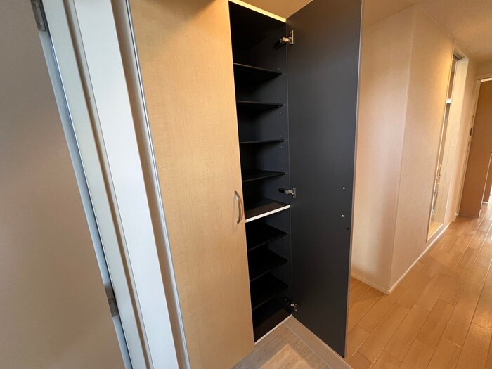 物件内観写真11　(靴箱)