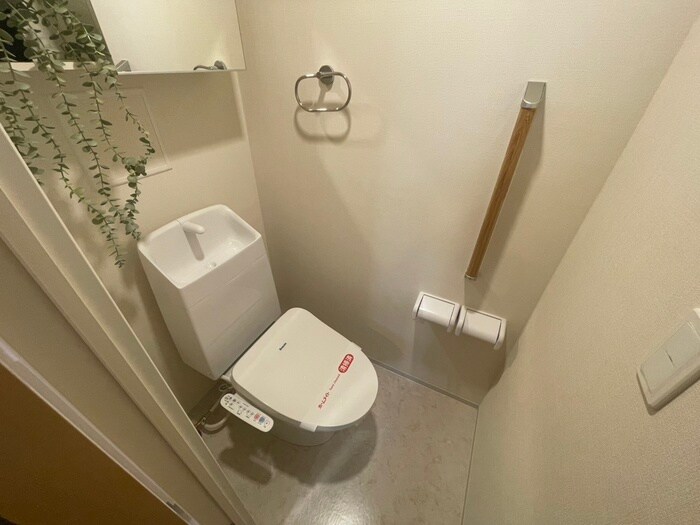 物件内観写真13　(トイレ)