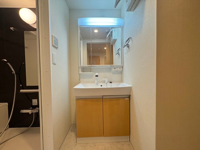 物件内観写真15　(洗面)