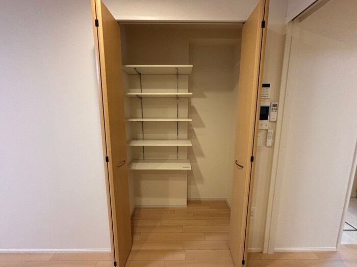 物件内観写真15　(収納)