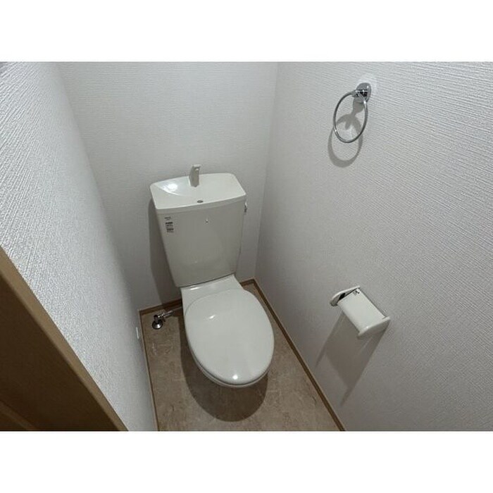 物件内観写真11　(トイレ)