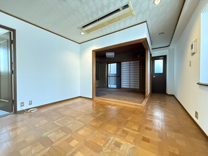 物件内観写真7　(居室)