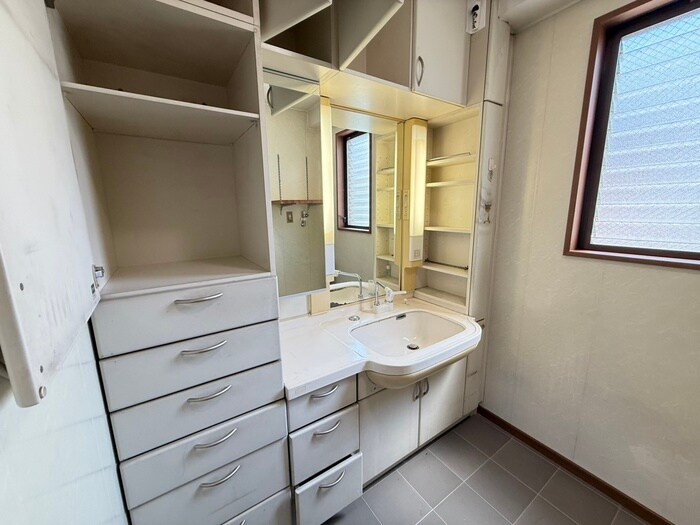 物件内観写真15　(洗面)