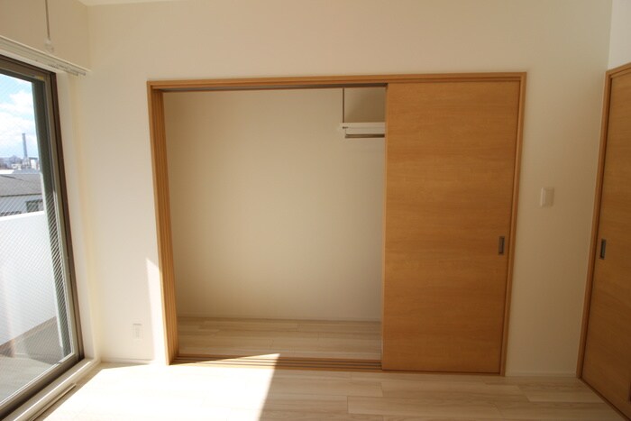 物件内観写真12　(収納)