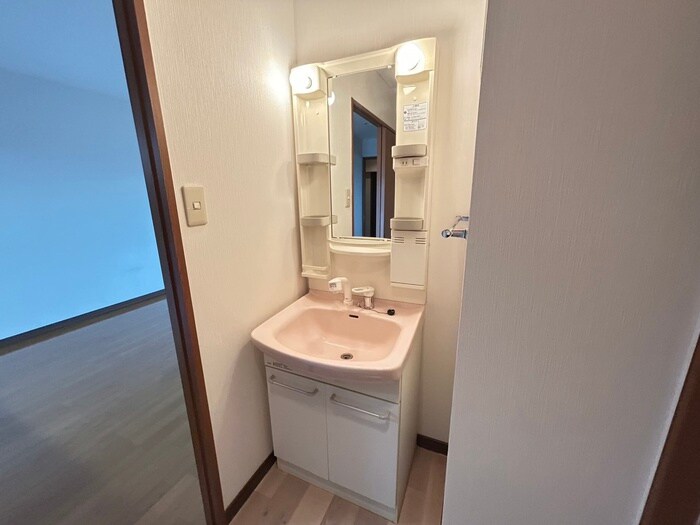 物件内観写真12　(洗面)