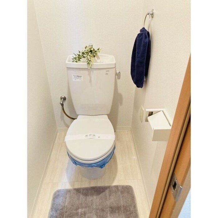 物件内観写真9　(トイレ)