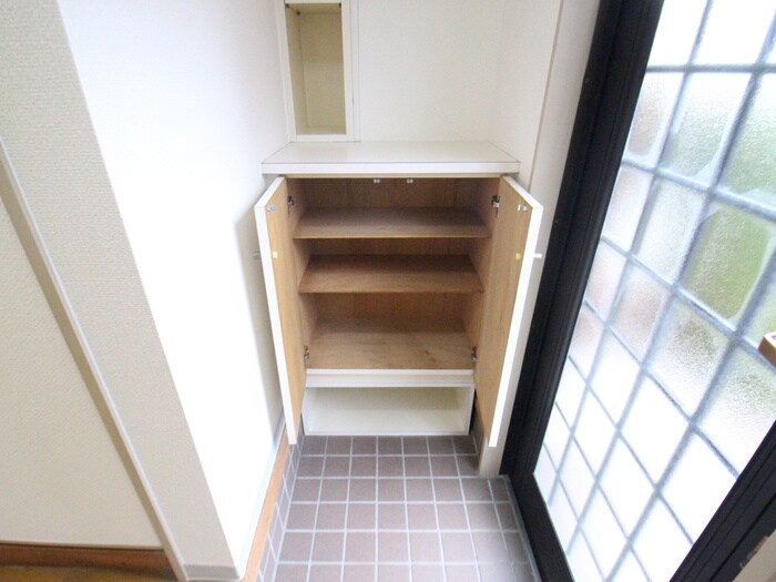 物件内観写真15　(靴箱)