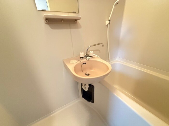 物件内観写真18　(洗面)