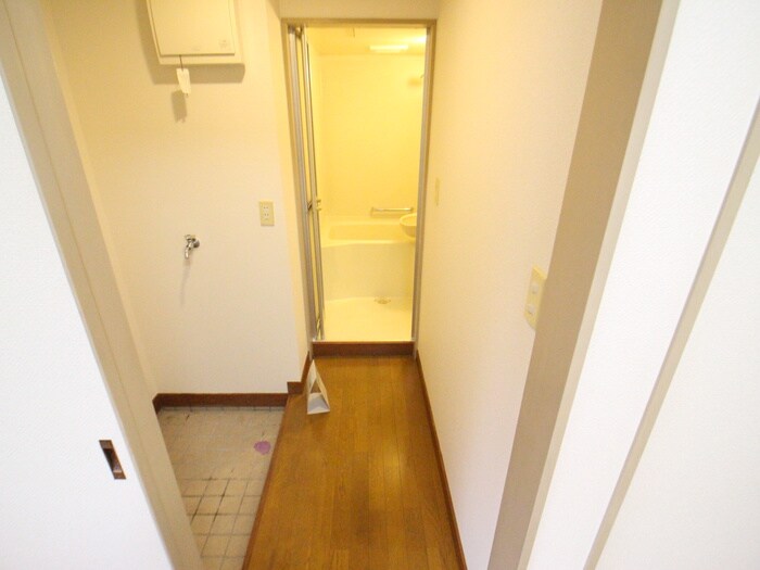 物件内観写真18　(廊下)