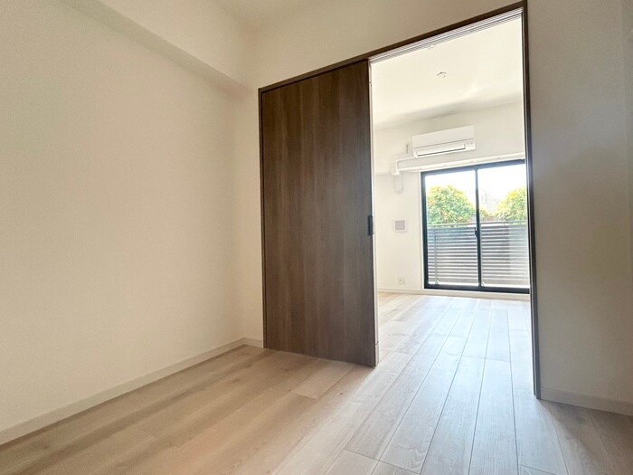 物件内観写真9　(居室)