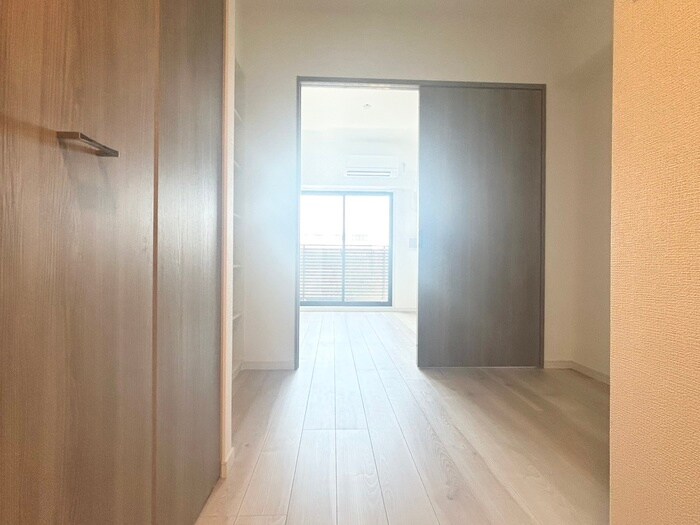 物件内観写真10　(居室)