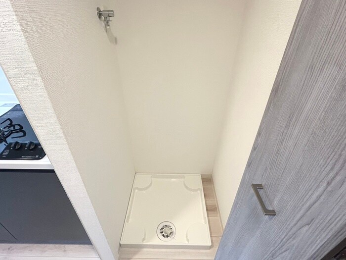 物件内観写真15　(洗濯機置場)