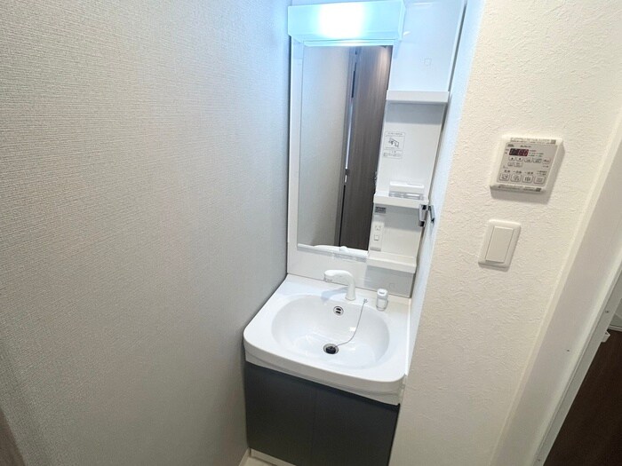 物件内観写真15　(洗面)