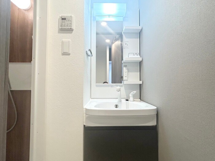 物件内観写真15　(洗面)