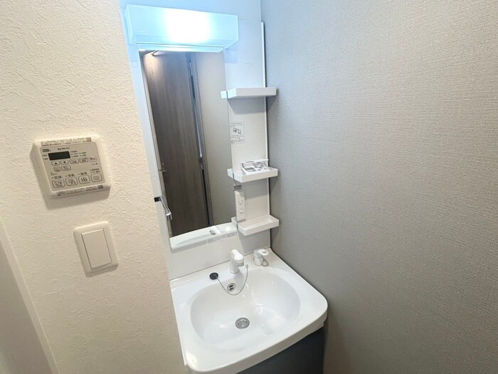 物件内観写真15　(洗面)