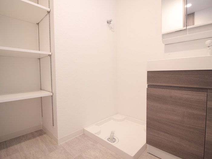 物件内観写真15　(洗濯機置場)