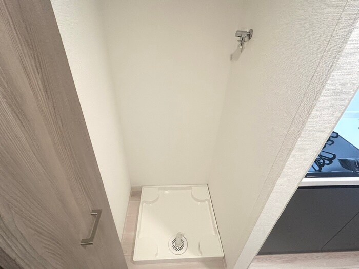 物件内観写真16　(洗濯機置場)