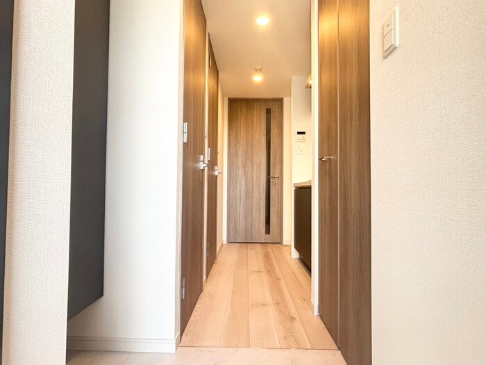 物件内観写真17　(玄関)