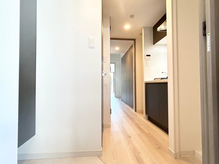 物件内観写真17　(玄関)