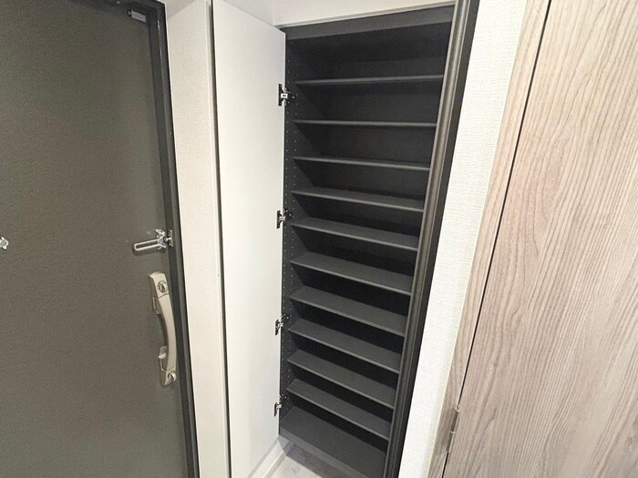 物件内観写真18　(靴箱)