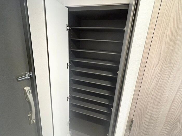 物件内観写真18　(靴箱)