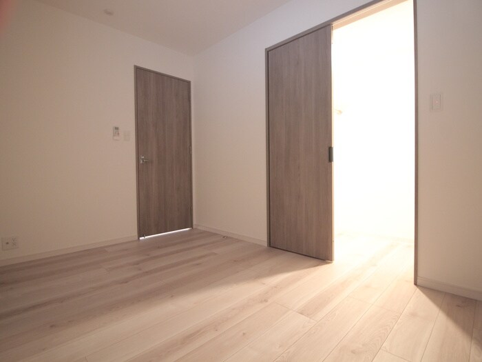 物件内観写真18　(収納)