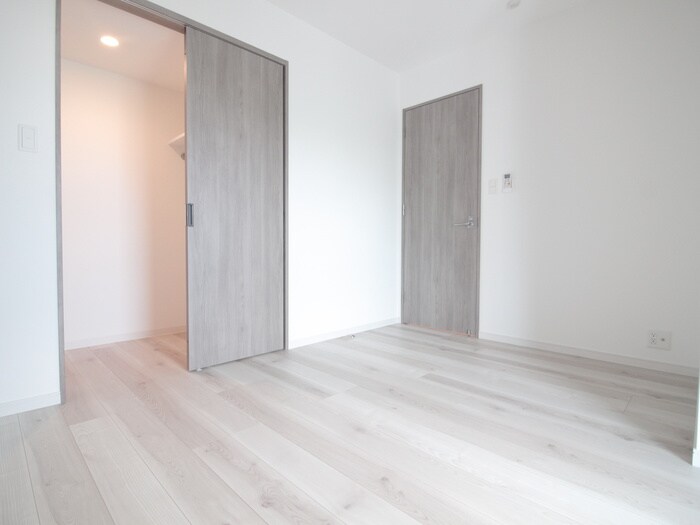 物件内観写真18　(収納)