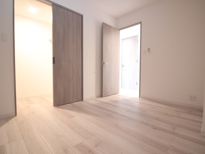 物件内観写真18　(収納)