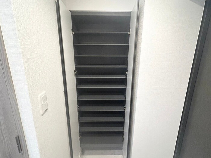 物件内観写真19　(靴箱)