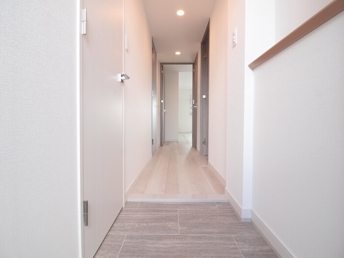 物件内観写真19　(玄関)