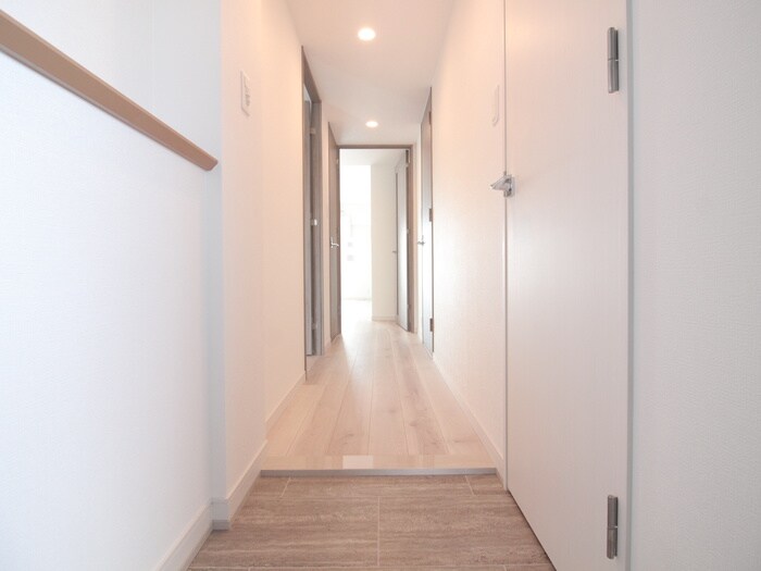 物件内観写真19　(玄関)