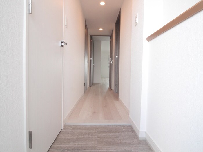 物件内観写真19　(玄関)