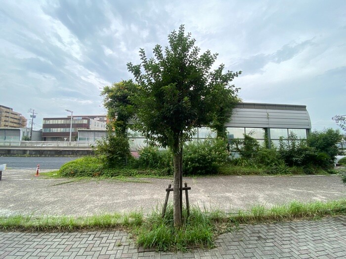 物件内観写真20　(室内からの展望)