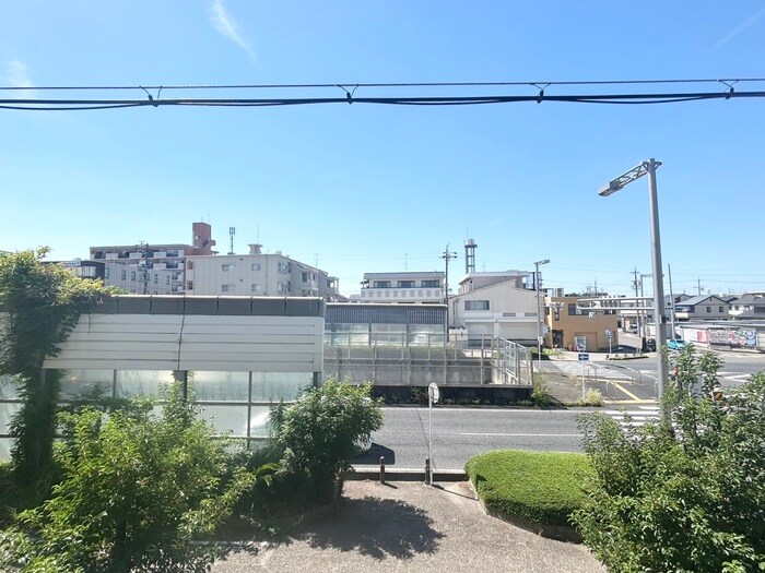 物件内観写真20　(室内からの展望)