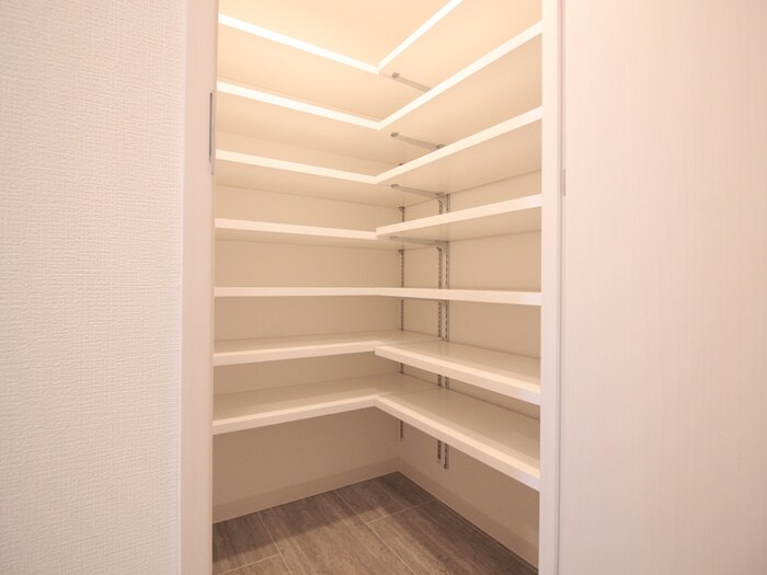 物件内観写真20　(収納)