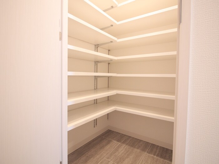 物件内観写真20　(玄関)