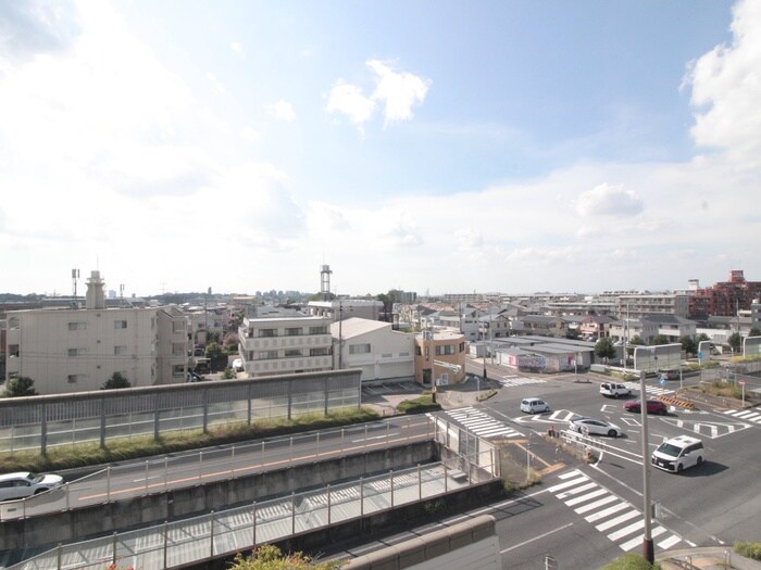 物件内観写真22　(室内からの展望)