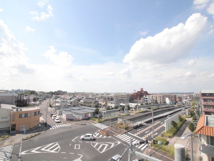 物件内観写真22　(室内からの展望)