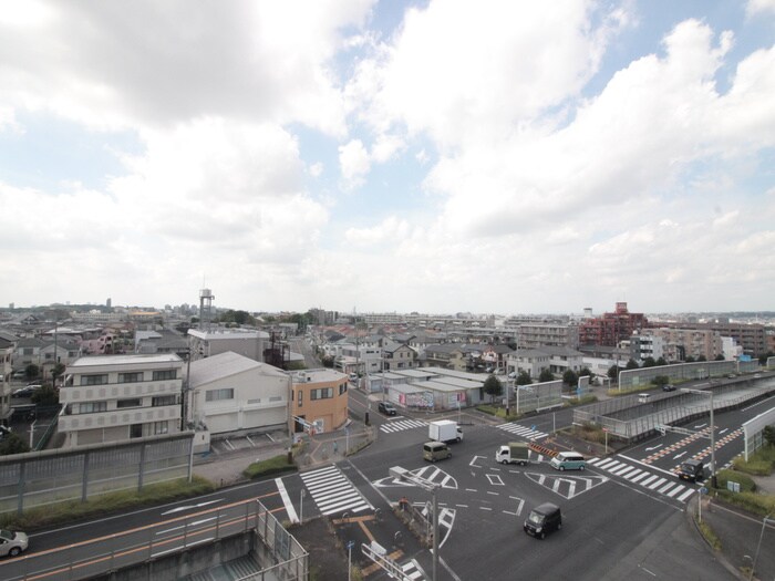 物件内観写真22　(室内からの展望)