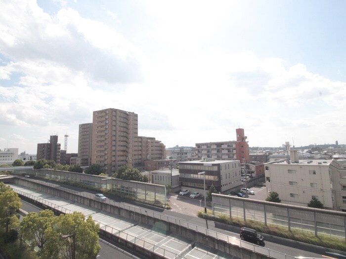 物件内観写真22　(室内からの展望)