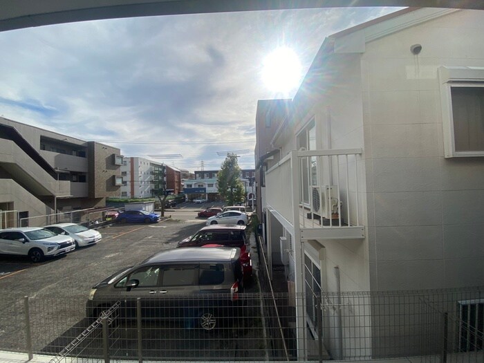 物件内観写真22　(室内からの展望)